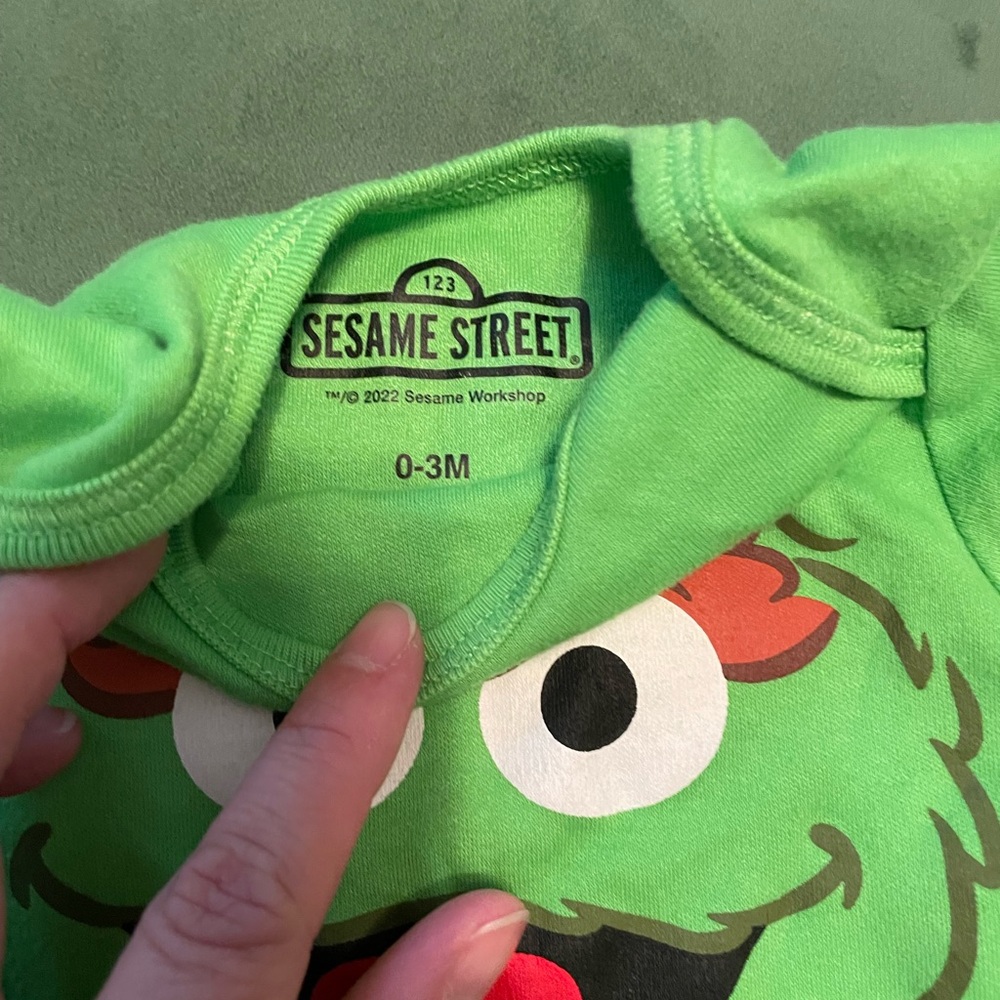 Sesame Street Oscar and Big Bird Bodysuits - Green and Yellow - Picture 5 of 5